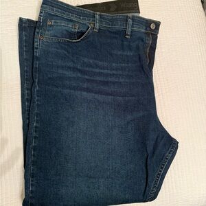 Wrangler Men's Dark Indigo Relaxed Jeans